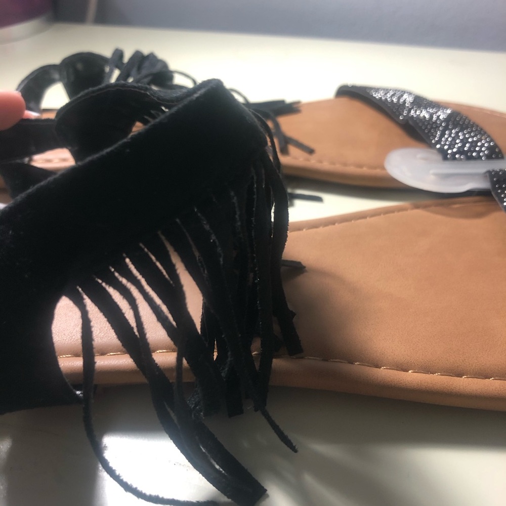 NEW MIXIT Black Fringed Sandals - Picture 6 of 6